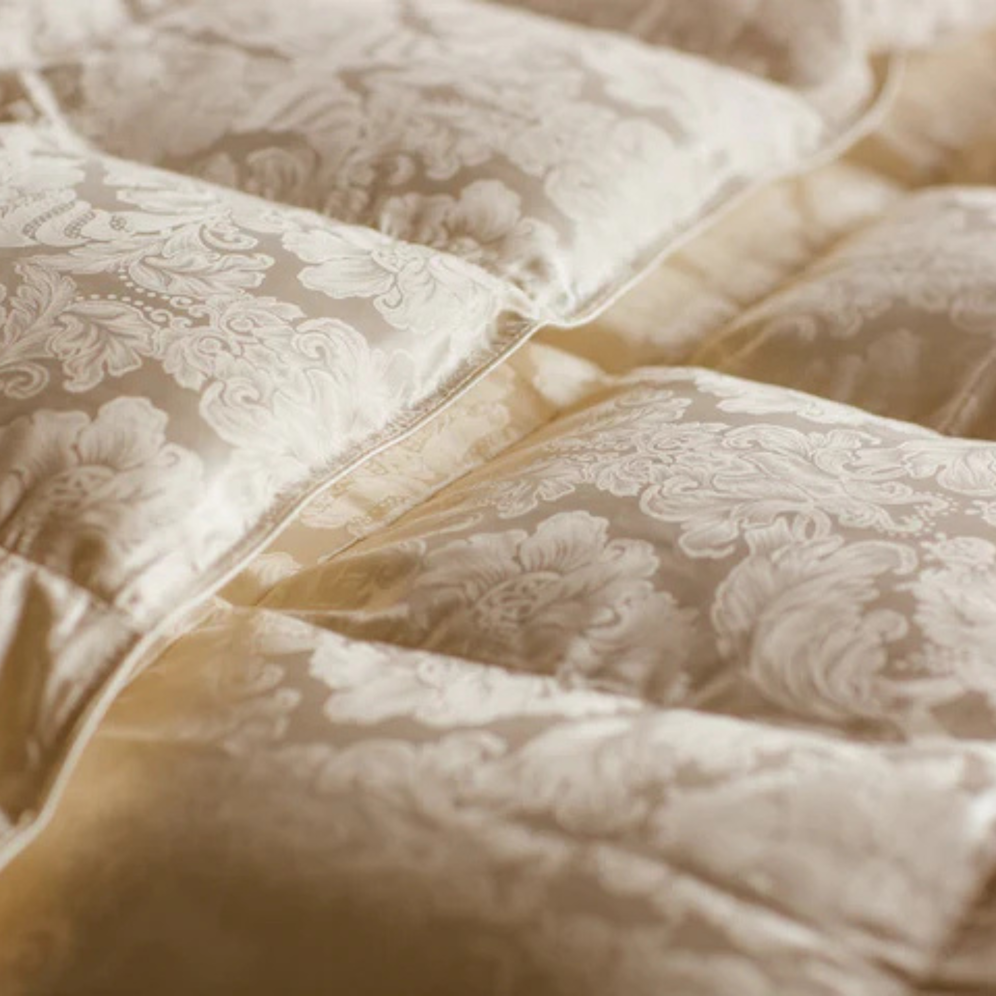 Luxurious Canadian Eiderdown Duvet